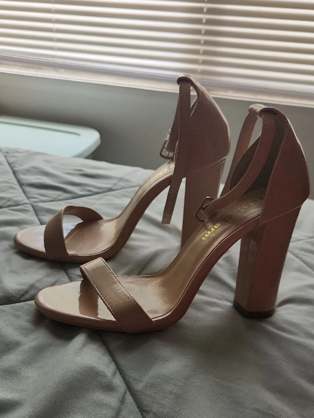 Heels Charm Nude Classic Ankle-Strap Block Heels